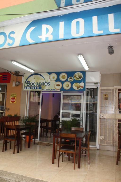 Hostal Rosa Mar Manta Ngoại thất bức ảnh