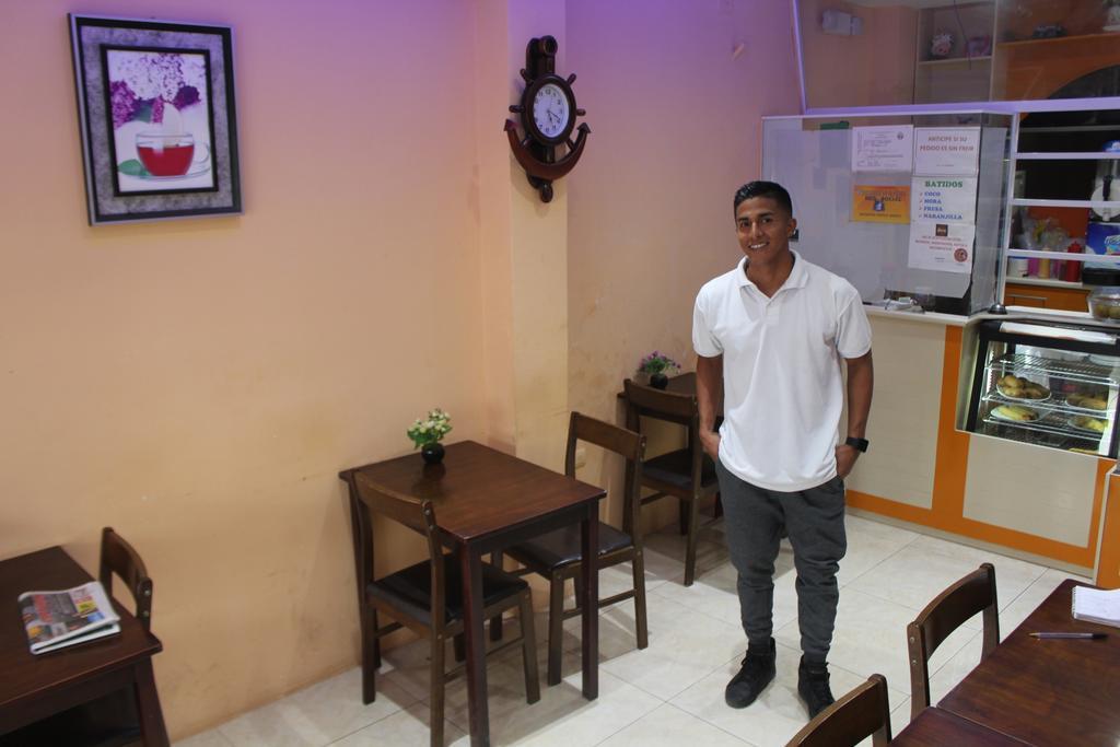 Hostal Rosa Mar Manta Ngoại thất bức ảnh