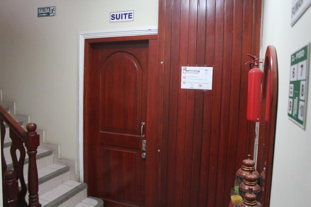 Hostal Rosa Mar Manta Ngoại thất bức ảnh